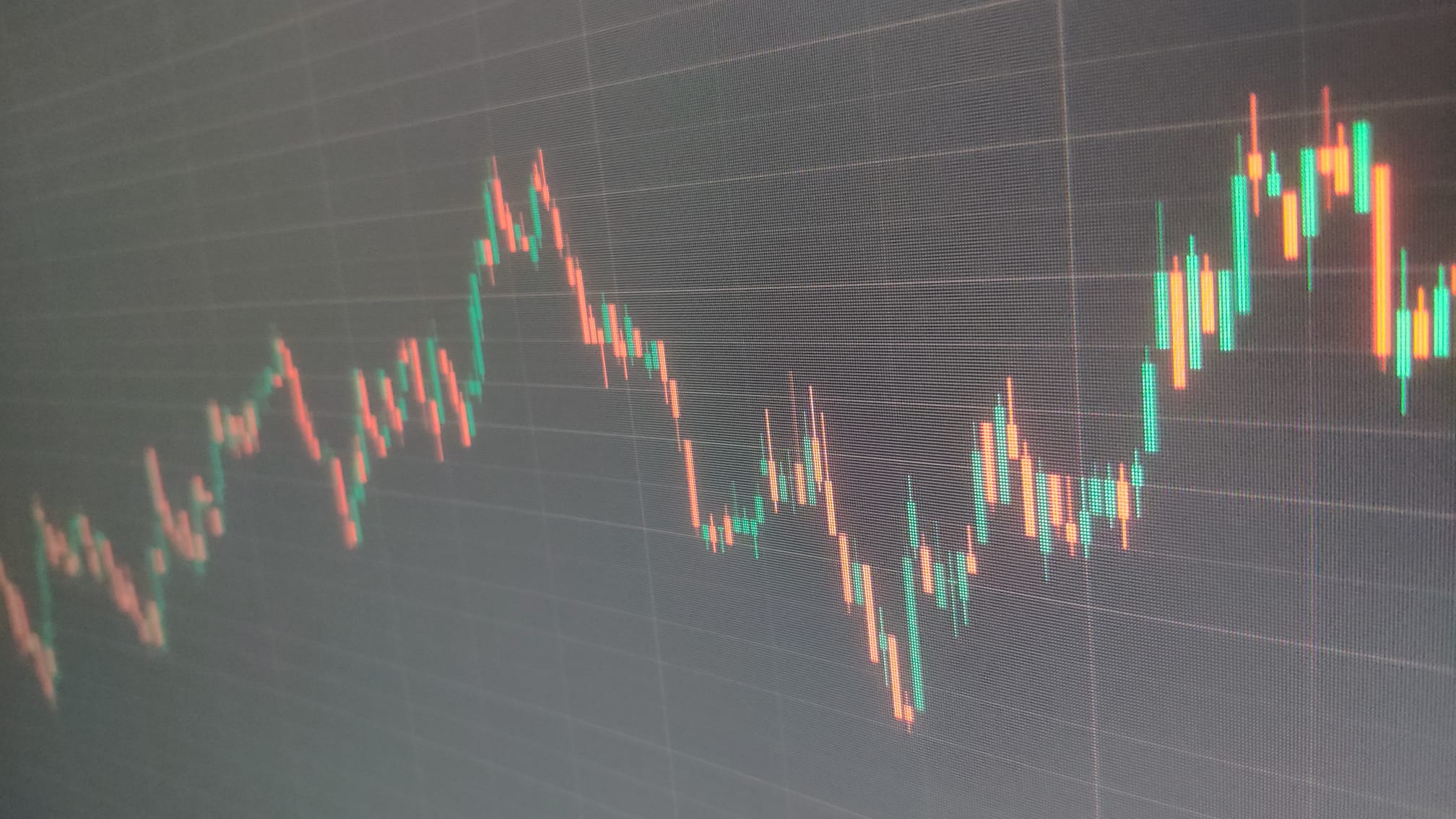 Tyylitelty hintakaavio kynttilöillä